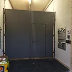 Gphouse Апартаменты Арона