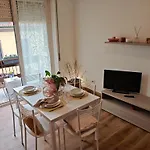 Gphouse Апартаменты Арона