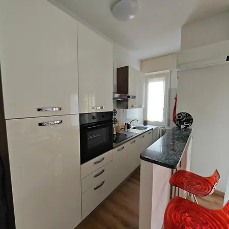 Apartment Gphouse Arona